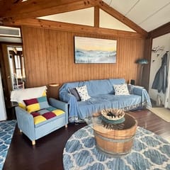 The Treehouse Retreat-The Hideout
