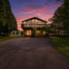The Regal Lodge-The Hideout
