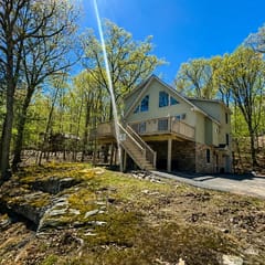 On the Rocks-Wallenpaupack lake Estates