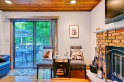 Up Cabin-The Hideout - Image 4