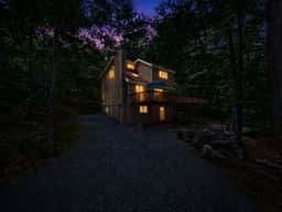 Cozy Masthope Escape | Hot Tub • Near Narrowsburg - Image 5