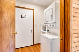Up Cabin-The Hideout - Image 4