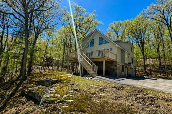 On the Rocks-Wallenpaupack lake Estates - Image 1