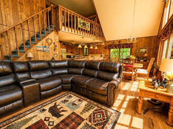 Rustic Hideout Retreat Game Room Sleeps 11 - Image 3