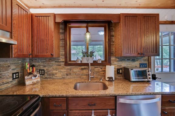 The Cozy Cabin-The Hideout - Image 4
