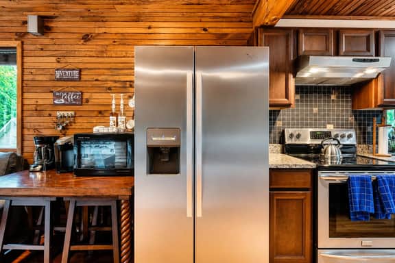 Up Cabin-The Hideout - Image 3