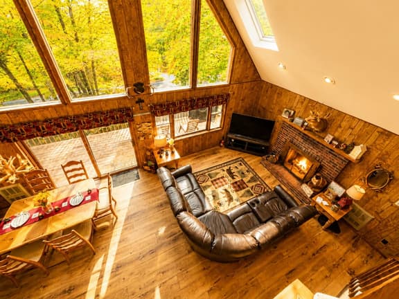 Rustic Hideout Retreat Game Room Sleeps 11 - Image 1