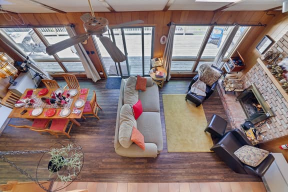 Pocono Retreat-The Hideout - Image 1