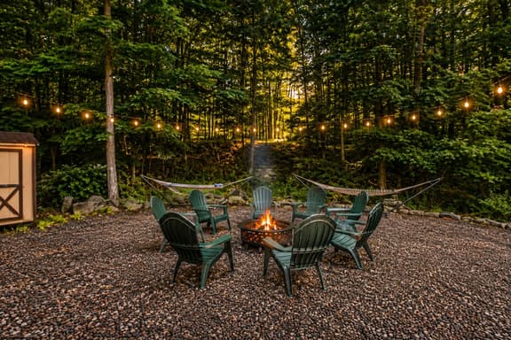 Up Cabin-The Hideout - Image 1